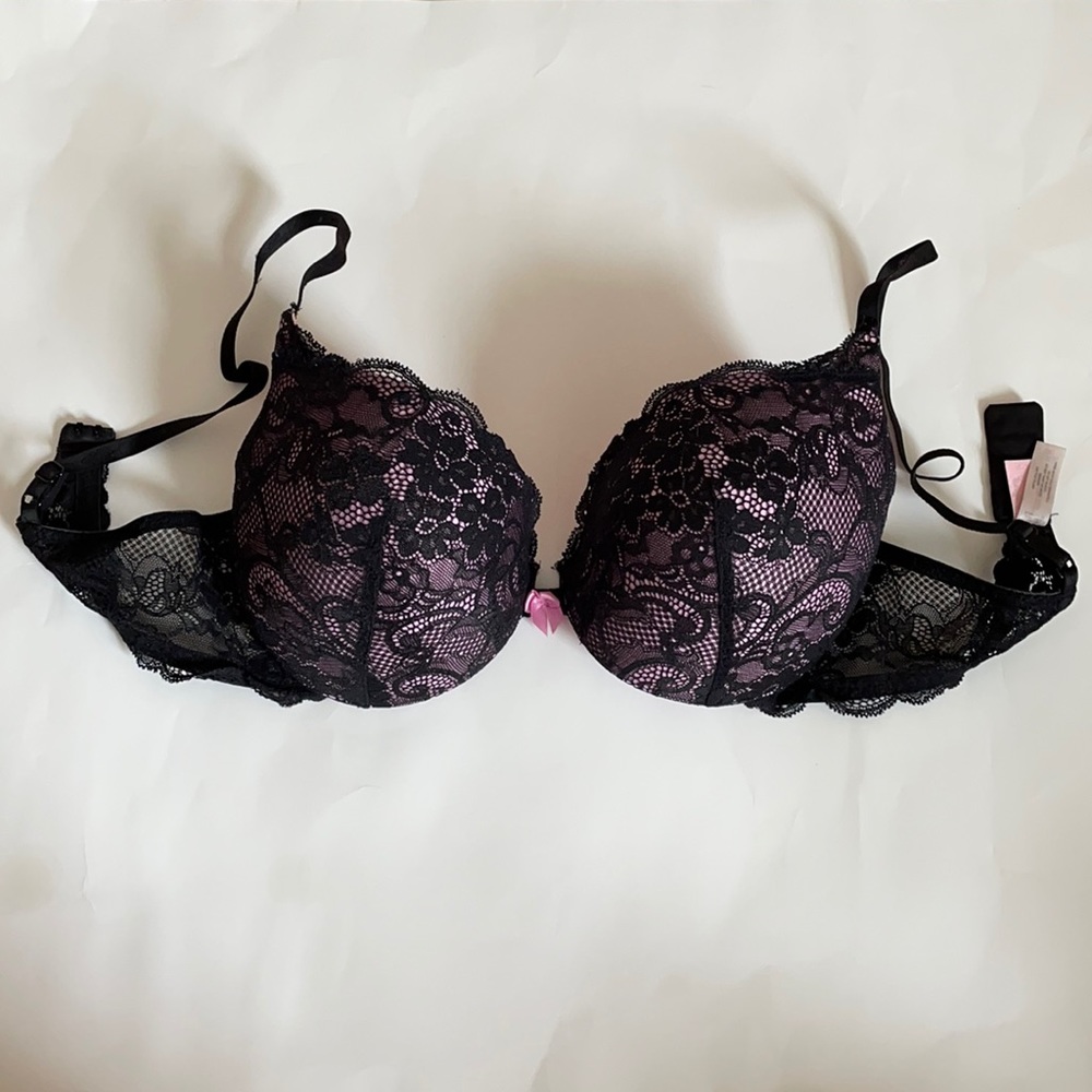 Victoria’s Secret Angel black lace bra size 36D